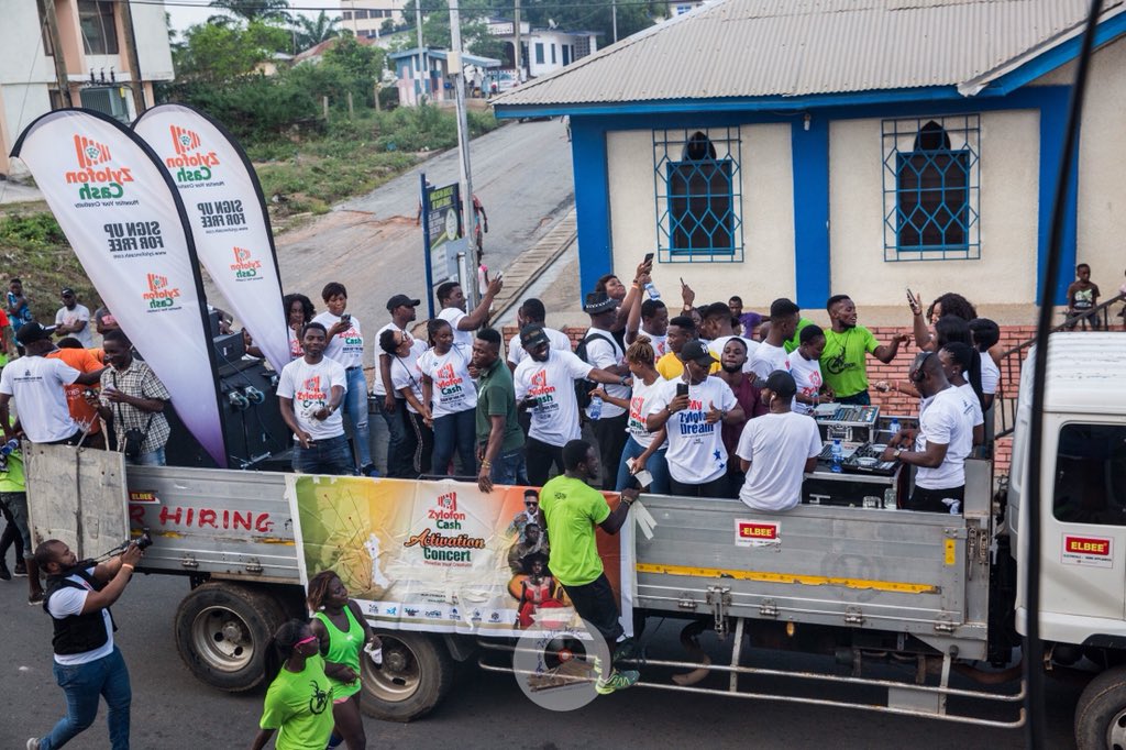 ZylofonMedia's tweet photo. Lemon Thursday Carnival inside Winneba, it’s all about this year’s Aboakyer Festival with Zylofon Media #Zylofonmedia #ZylofonCash #ZylofonAtAboakyer #MonetizeYourCreativity https://t.co/2A9Klodq2I