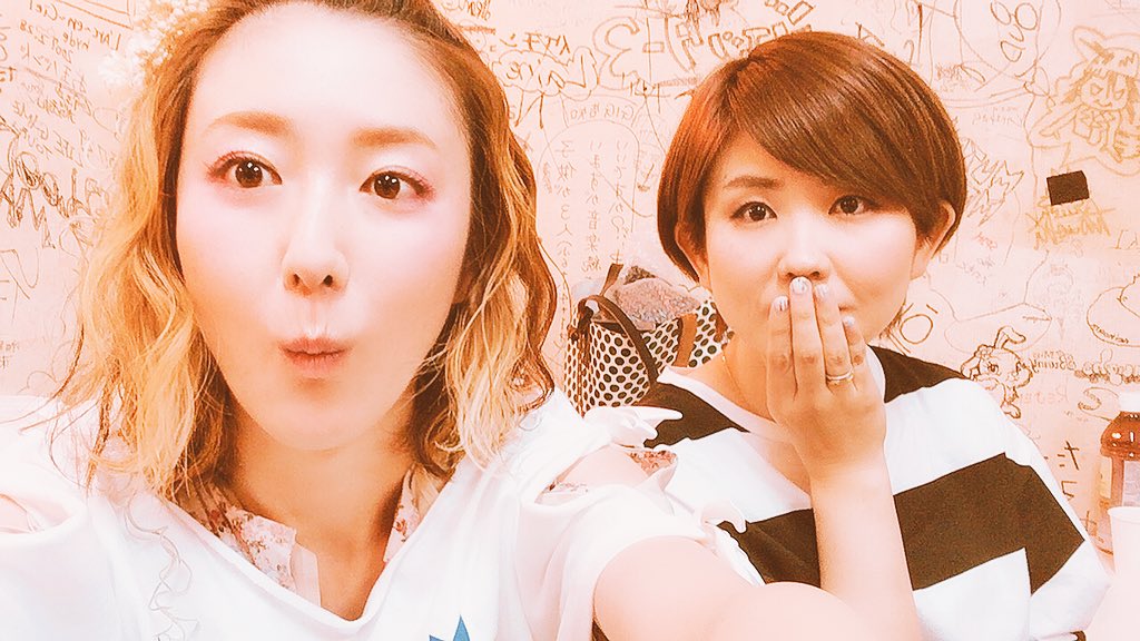 moumoon726YUKA's tweet image. スーパー楽しかったー♡！！
埼玉ありがとうございました😊
#flyways #tour #HEAVEN'S ROCK♡ #どんとこい！ #ちくわ