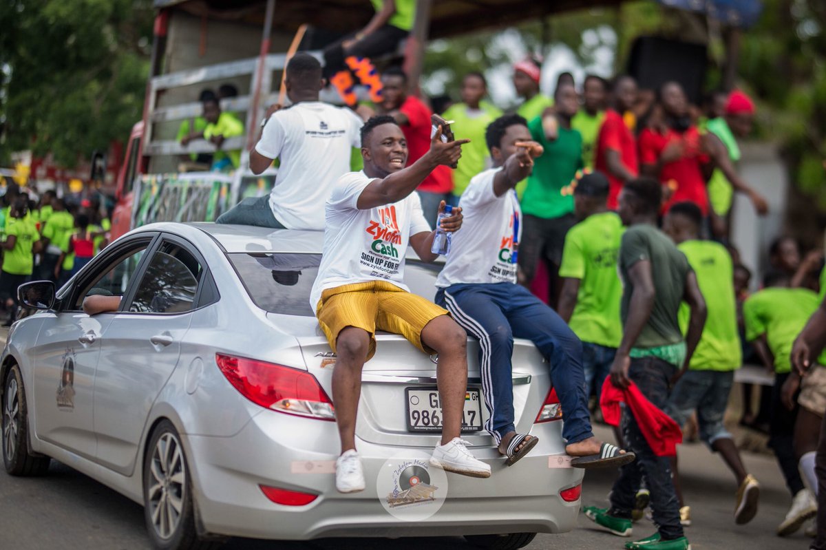 ZylofonMedia's tweet photo. Lemon Thursday Carnival inside Winneba, it’s all about this year’s Aboakyer Festival with Zylofon Media #Zylofonmedia #ZylofonCash #ZylofonAtAboakyer #MonetizeYourCreativity https://t.co/ZqUhqmv8KX