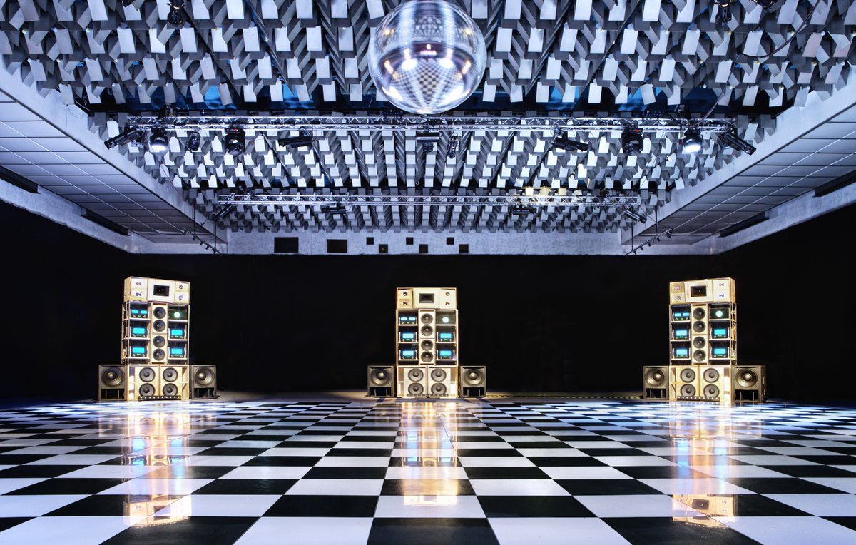 retinaimages's tweet photo. Did you visit any of these iconic nightspots in their heyday? @ArchDigest talks to Catharine Rossi, lecturer @KingstonUni who has co-curated exhibition #VDMNightFever @VDM_News https://t.co/iJ7Or2TlLY https://t.co/LTX0XrVnLJ