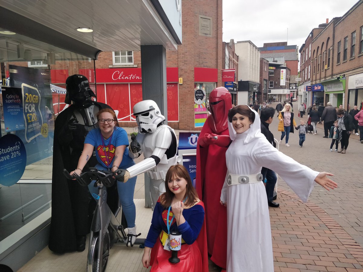 xlincyannx's tweet image. Come and support #o2Macclesfield as we raise money for @CFKKEY103 in aid of #TeenageCancerTrust and #SuperheroDay we are cycling to Gotham to see batman! @GuruAnnieB @amber_frances @MIDCommsUK