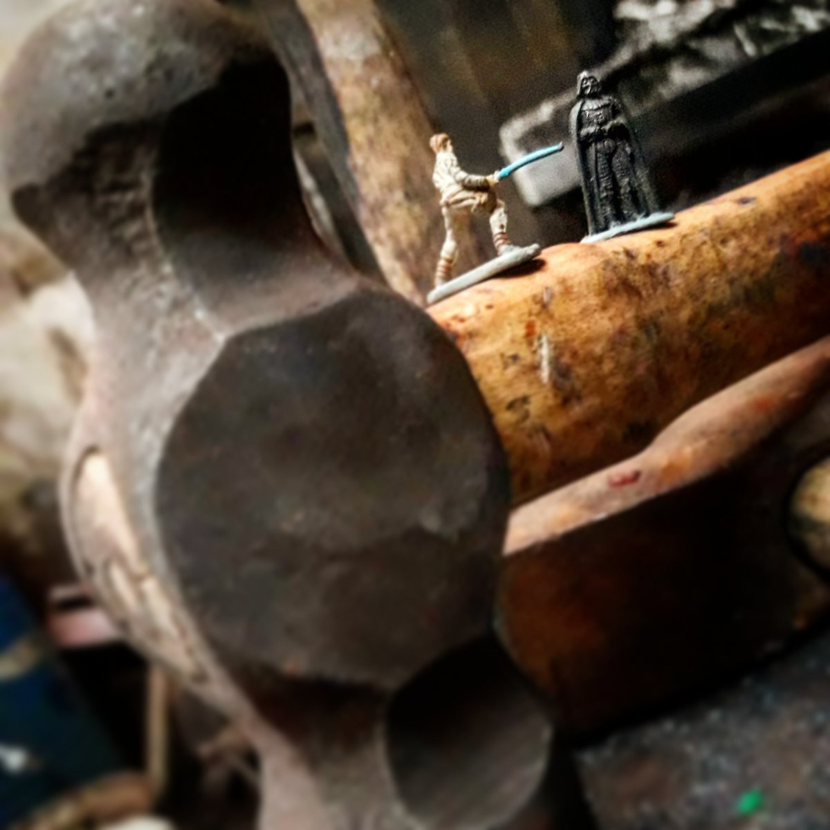 ChichoGugliotta's tweet photo. May the 4th. be with you ๐ช
#starwars #may4thbewithyou #argentina #forja #forged #daylibadass #cuchillo #buenosaires #gugliotta #Hammers https://t.co/83OpjfXIvV