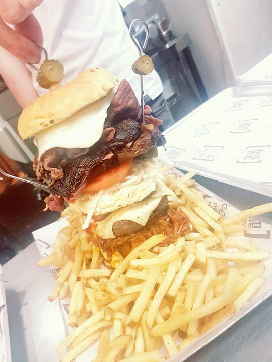 If you are <a href="/ExeterFoodFest/">Exeter Food Festival</a> on saturday at 3.45 come and see salami steve and peperoni pete show chef marcus how to make the ultimate burger. #burgerasbigasyourface