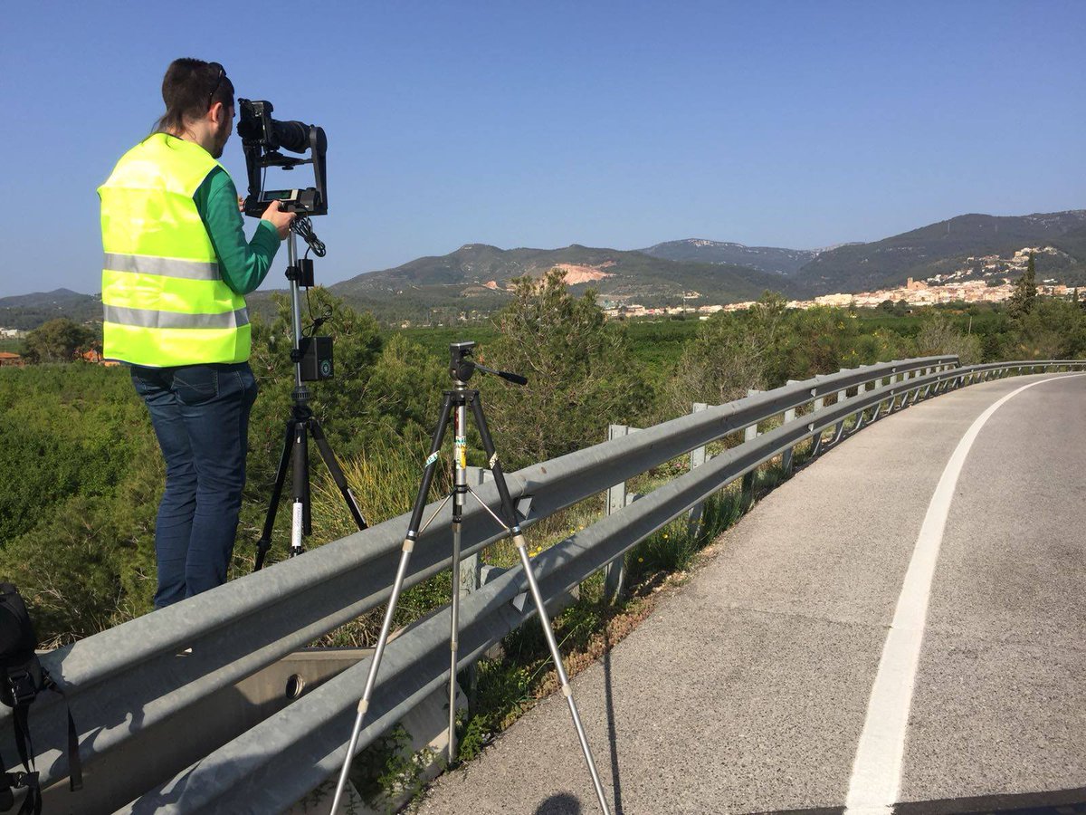 Merops360's tweet photo. Ja tenim muntada la gigafoto al Museu d'Alcover!! És un gust treballar amb l'equip del museu. Us animen a venir a la inauguració de les diferents novetats, el divendres dia 18 de maig a les 19h. https://t.co/WynyK5lWJu