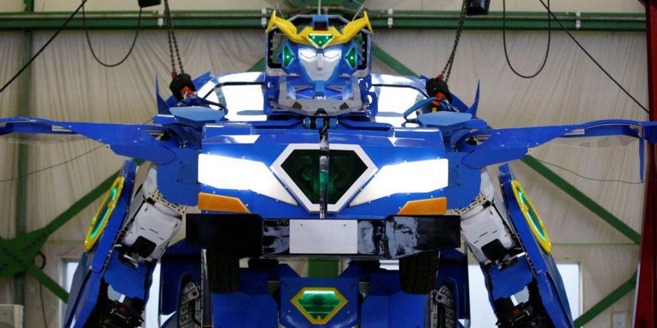 Японский робот-трансформер. Японский робот-трансформер. Робот robosen t9e. Автомобиль трансформер настоящий. Робот трансформер робопаверфул 43176.