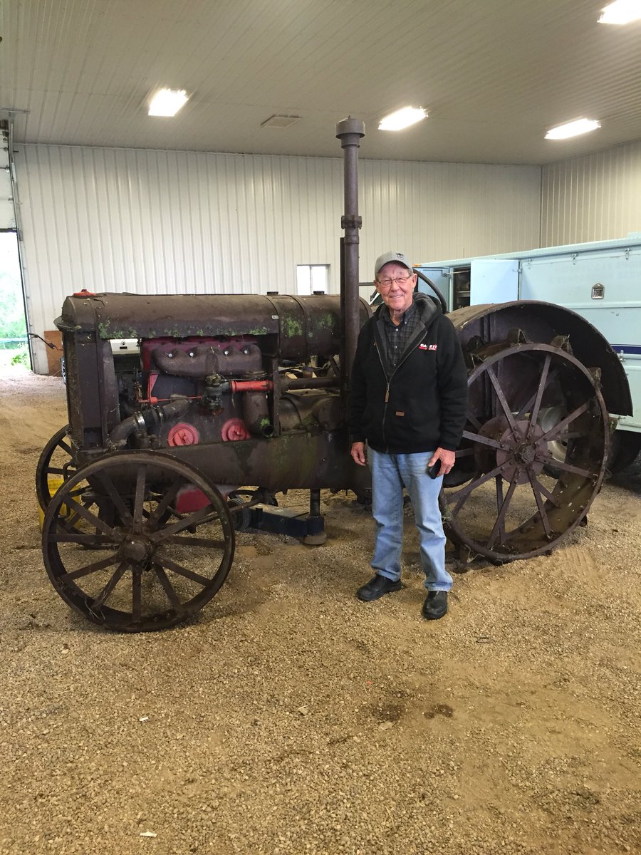 jasonauctioneer's tweet photo. My dad turns 82 today. He’s out seeding while I’m on Twitter. He started farming with this 15-30 McCormick on steel. He is finishing his career with a 620 quad. The biggest change he’s seen over the years? Not GPS, but the hydraulic system. https://t.co/bRm1JAl1j2