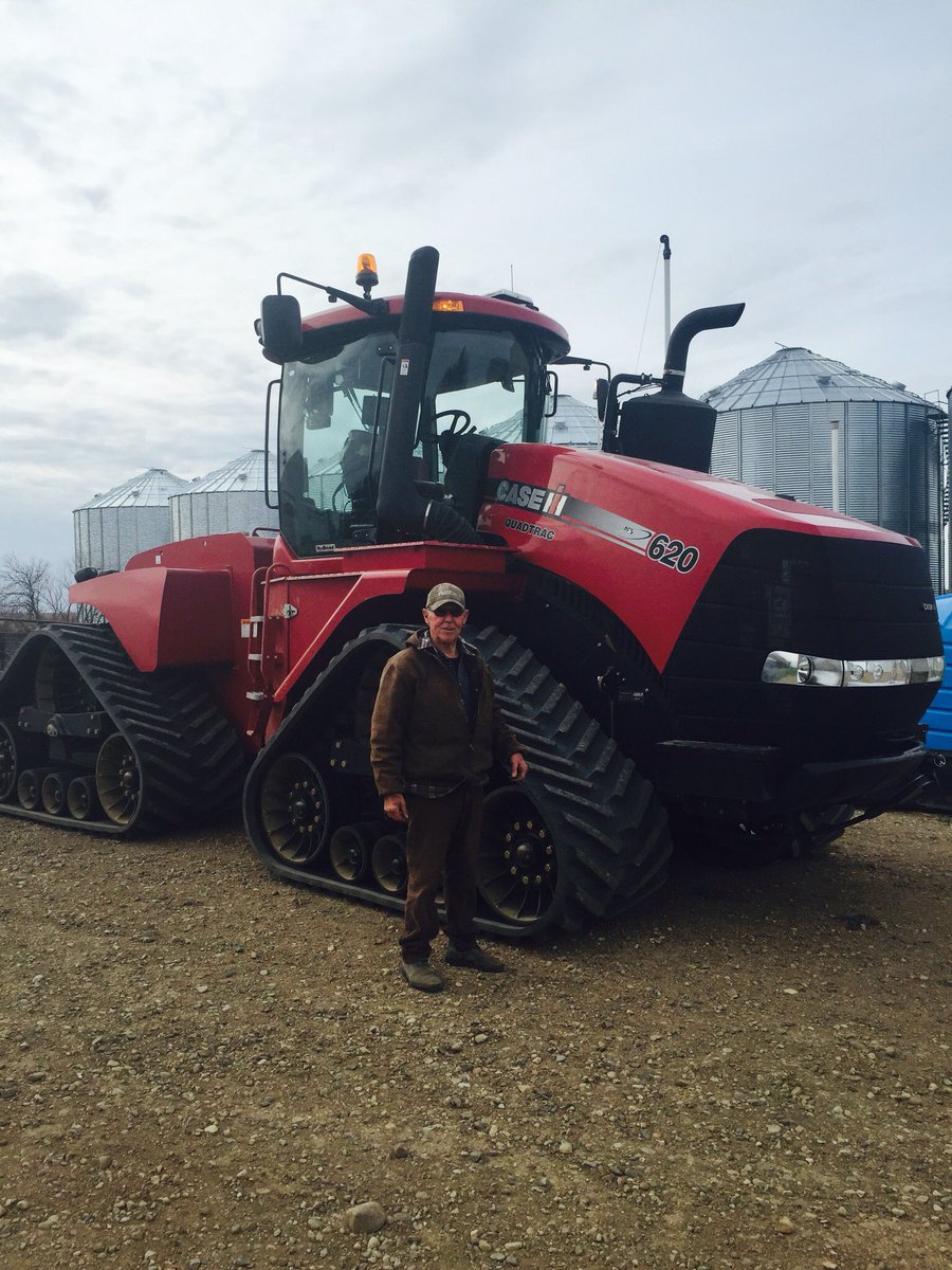 jasonauctioneer's tweet photo. My dad turns 82 today. He’s out seeding while I’m on Twitter. He started farming with this 15-30 McCormick on steel. He is finishing his career with a 620 quad. The biggest change he’s seen over the years? Not GPS, but the hydraulic system. https://t.co/bRm1JAl1j2