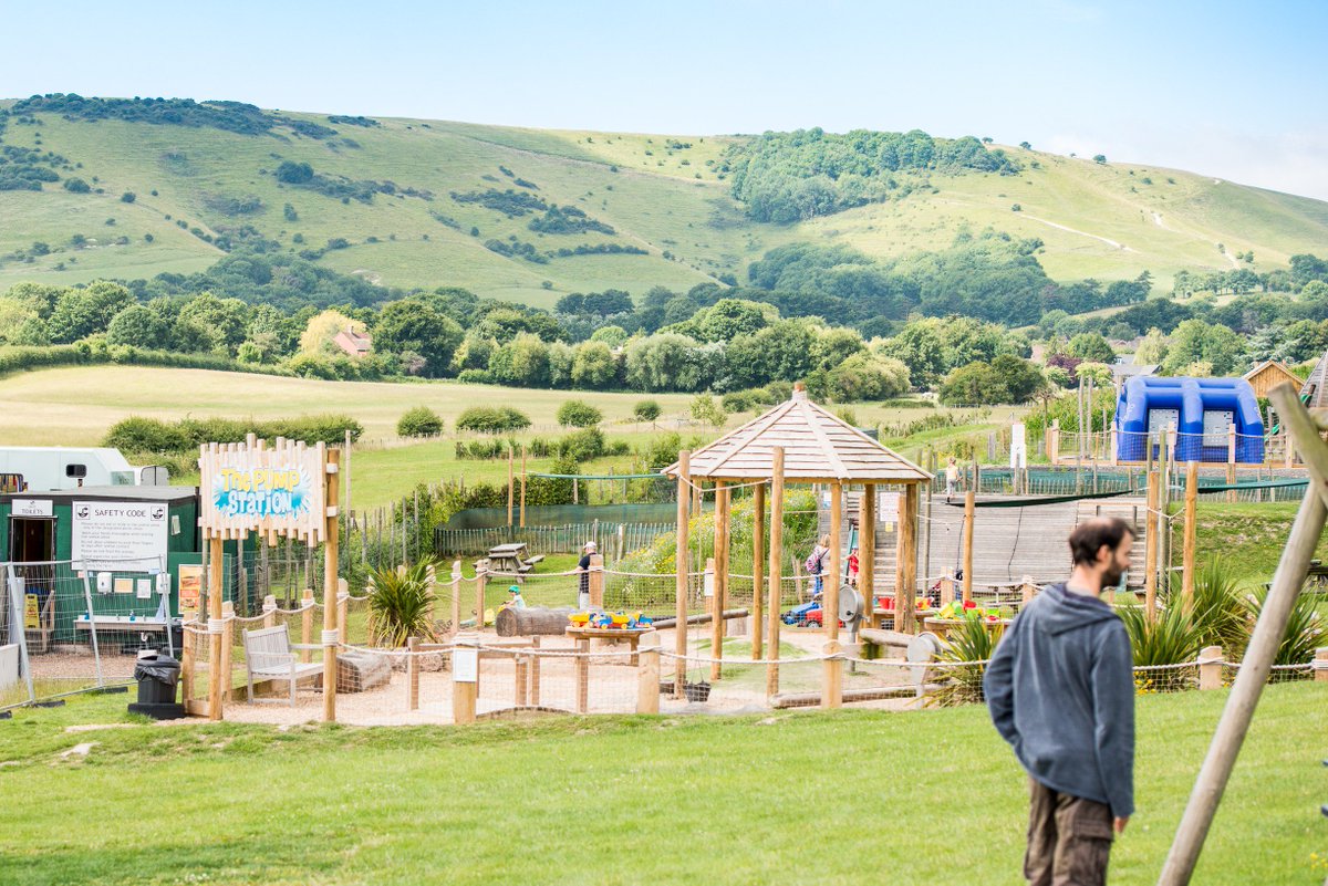 SpringBarnFarm's tweet image. Weather forecast is looking great for the Bank Holiday weekend! 🌞🎉 #bankholiday #fun #longweekend #fridayfeeling