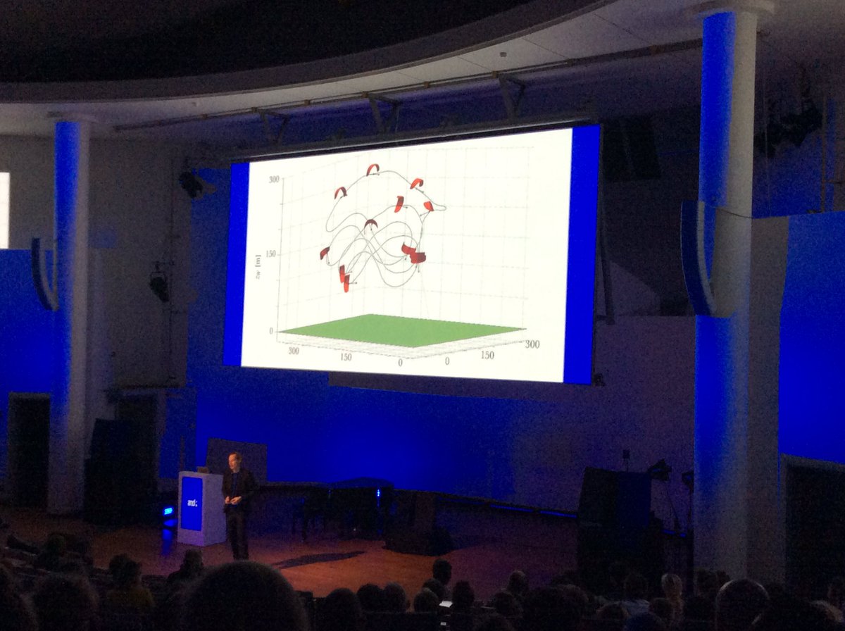 Impressed by #windvogel , the power harvesting kites of <a href="/DaanRoosegaarde/">Daan Roosegaarde</a> #andleuven