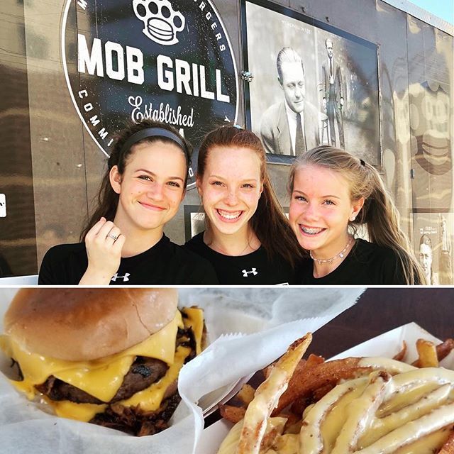 MOBGrill's tweet photo. #mobsters if you want some of this, then come and enjoy this beautiful weather with some great food, cool art and good times at the @downtownedmond #ArtsFestival today through Sunday with #MOBgrill and our #paisans .... #capiche!? #callafoodtruck
#mobbo… https://t.co/zwppml3hir https://t.co/xk0GJKeZbc