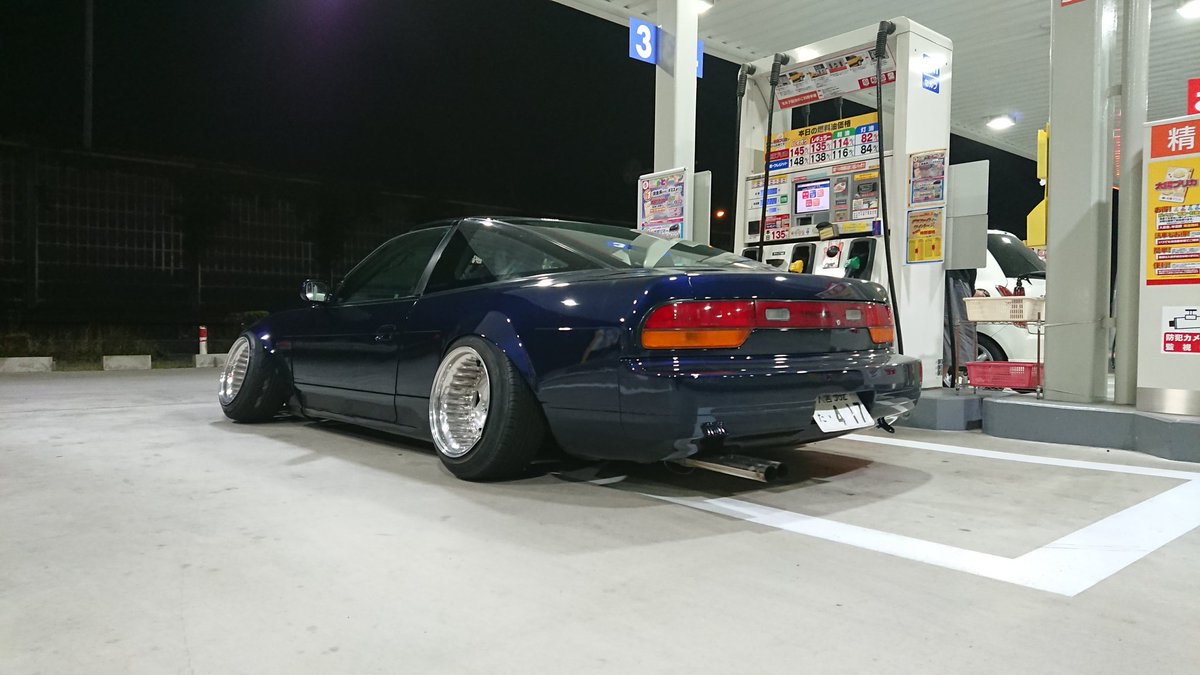 ট ইট র むく 180sx純正ベルベットブルーに オールペンしました ついでに前後フェンダーも 作ってもらいボディーは 満足 足のセットが全く決まりません でした ドリドレで見てやって下さい ট ইট র むく 180sx純正ベルベットブルーに オールペンしました ついでに前後フェンダーも 作ってもらいボディーは 満足 足のセットが全く決まりません でした ドリドレで見てやって下さい
