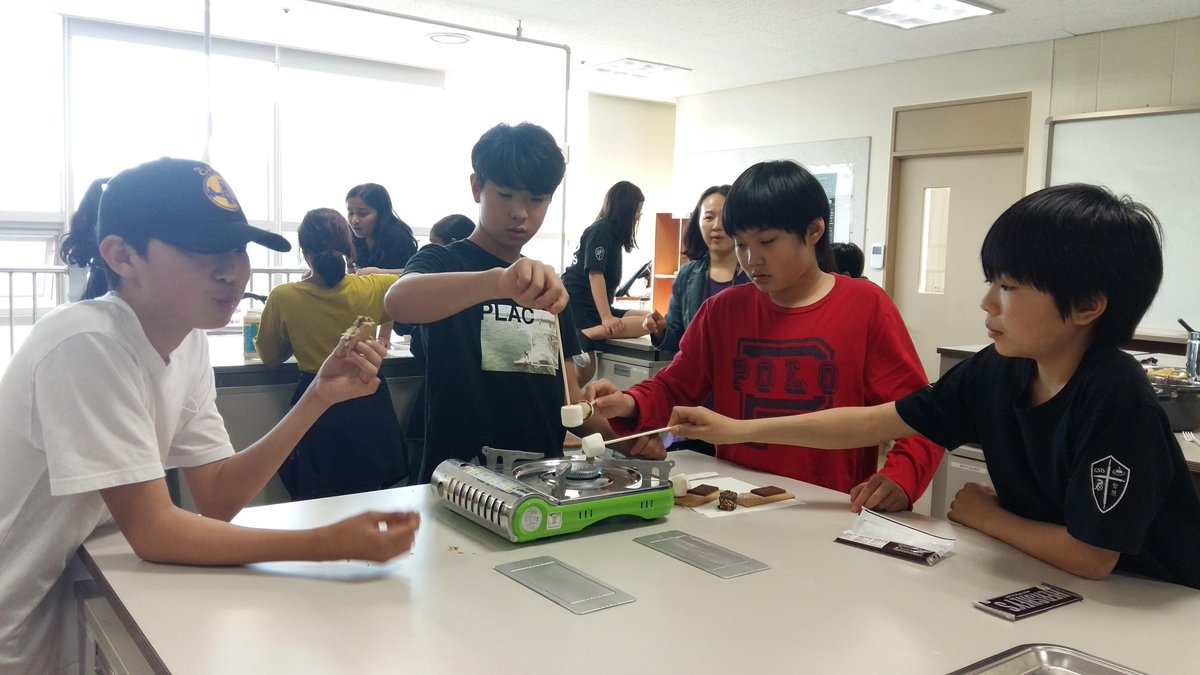 peter4him's tweet photo. Last IGNITE for the school year @GSISKorea Thanks to all the teachers that served faithfully all year long!  @briannachu @florakuang @alyssamuus @SeungminLee72 @shim_minhee @JyotikaLaroche @mrpownallclass @pownallmk @jean2loup daniel chiang https://t.co/k4shfmduOu
