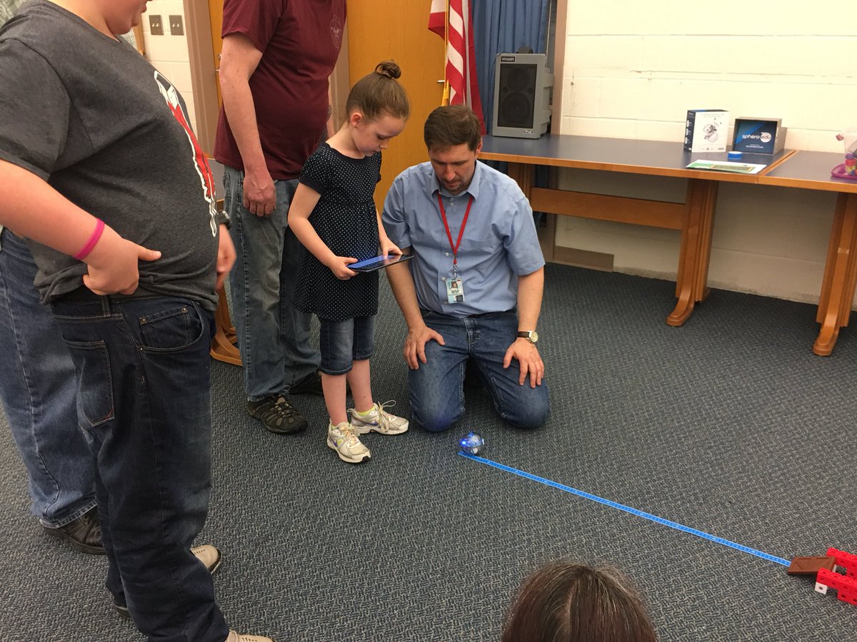 DoerschukPLTW's tweet photo. Last night we hosted a STEM night and we had a blast! Students could code with the sphero and LEGO, create mazes for the ozobot and code games! #AMSPresents https://t.co/FSyoTLt37i