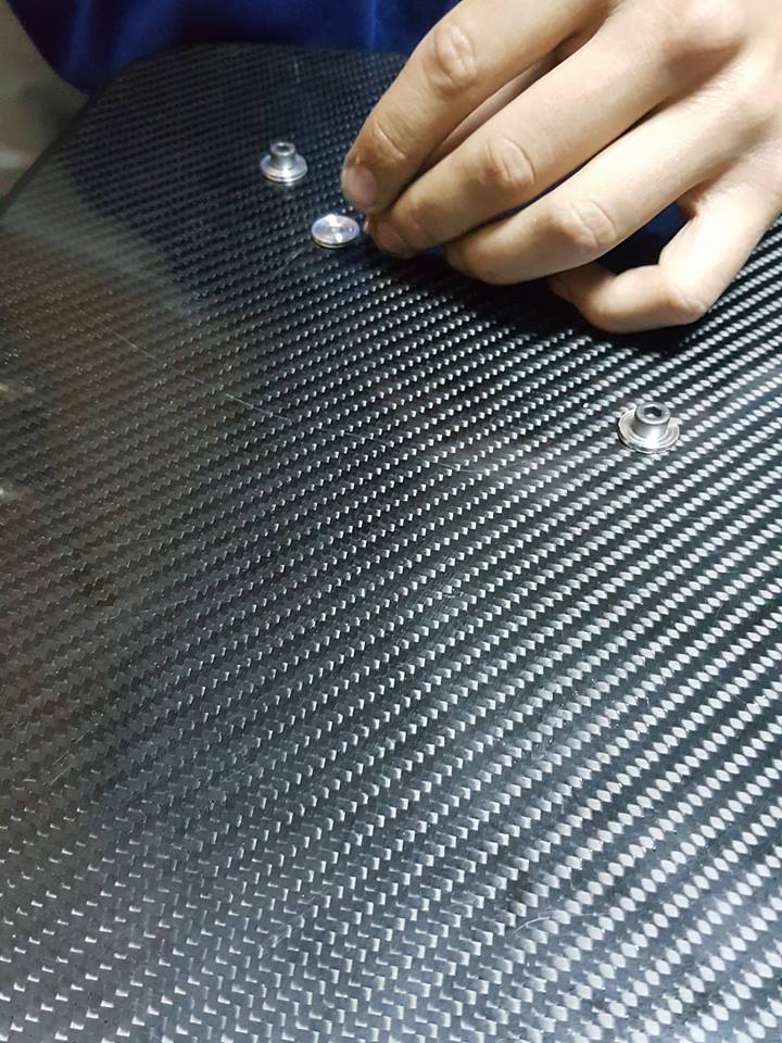 BlueStreamline's tweet image. 600 years before Formula Student, Leonardo da Vinci said "God is in the details". That's why strive to pay attention to every bolt, nut, wire and tube. We don't know if God is really hidden in the details. But a great @FormulaStudent car definitely is! #BS18 #BlueStreamline