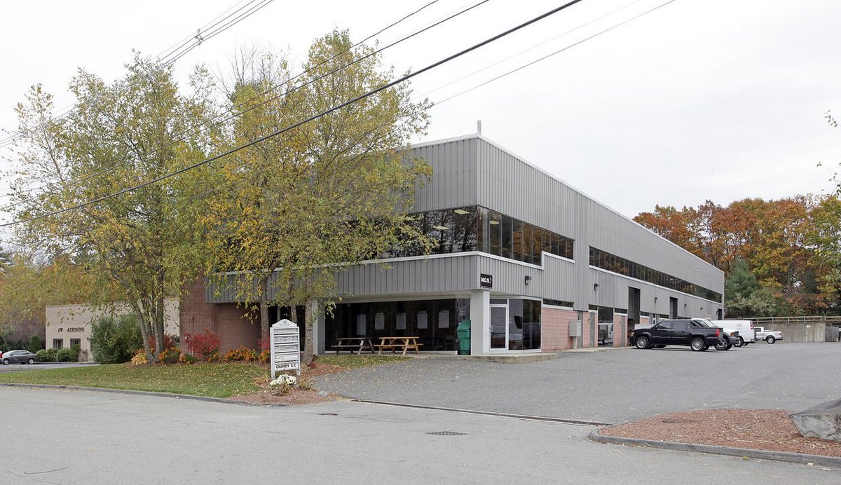 NAI_PCG_BOSTON's tweet photo. #HighBay, #MultiUnitBuilding #ForSale at 15 Bonazzoli Ave in #Hudson, #MA. For more information on this property, visit https://t.co/tvXWm5qB7i or contact @JBlackburn_2 @marcialvarado or Jake Parsons #CRE #SVN #SVNPCG https://t.co/t2Cf2VG4y5