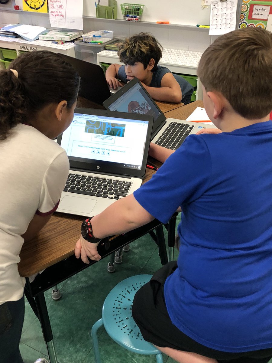 Clandess80's tweet photo. Digital Breakout Edu on Global Day of Design!  #GDD18 #4cs @beverettjordan https://t.co/NDNbtaCgeO