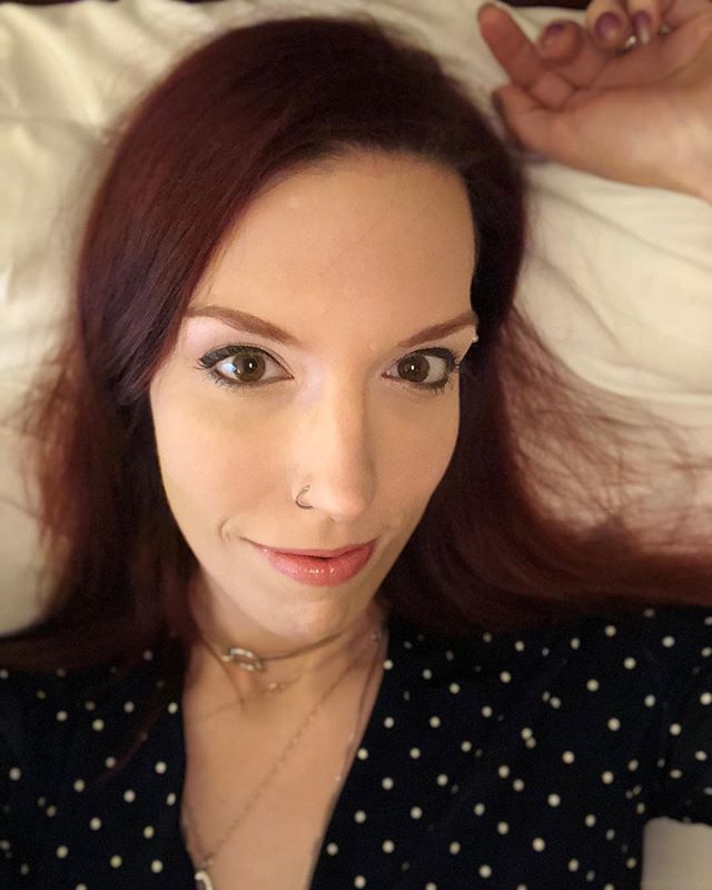 ajbraywrites's tweet photo. I’m clean, preened, and free of both bug spray and sun screen. All is right in the world again. #citylife #citylove #citygirl #dmvarea #rockville #disabledandcute #ishouldsmelllikechanelnotbugspray #ineedtoliveinabubble #bugssuck #seriouslyscrewnature https://t.co/TlZhVyYzgU https://t.co/h8tbx41kUU