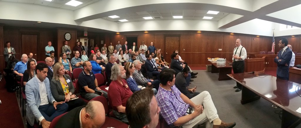 SteveSweeney_NJ's tweet photo. Thank you Sen. @vingopal for hosting todayβs #SmallBusinessRoundtable in Red Bank. Small businesses are the driving force for job creation & economic expansion. We need to do all that we can to support their hard work, to expand opportunities & to remove obstacles to growth. https://t.co/kWtzzED0V6