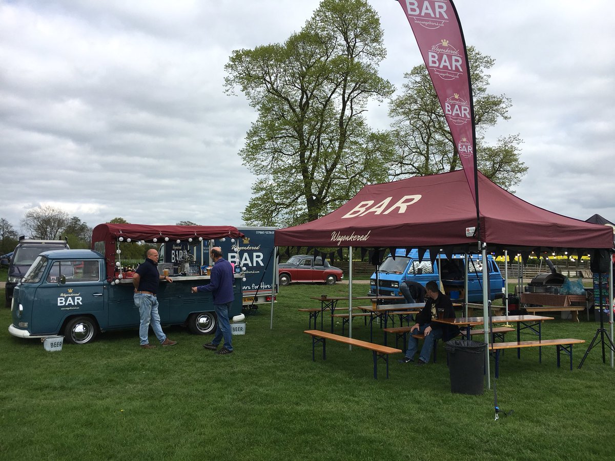 Serving great beer vw show <a href="/bitburger/">Bitburger</a>. @nectarimportsuk