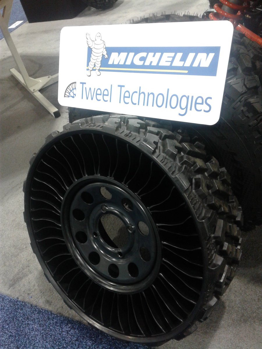 EtoshaRobotics's tweet image. A few favz from our @EtoshaRobotics Denver Team @AUVSIshow this wk...