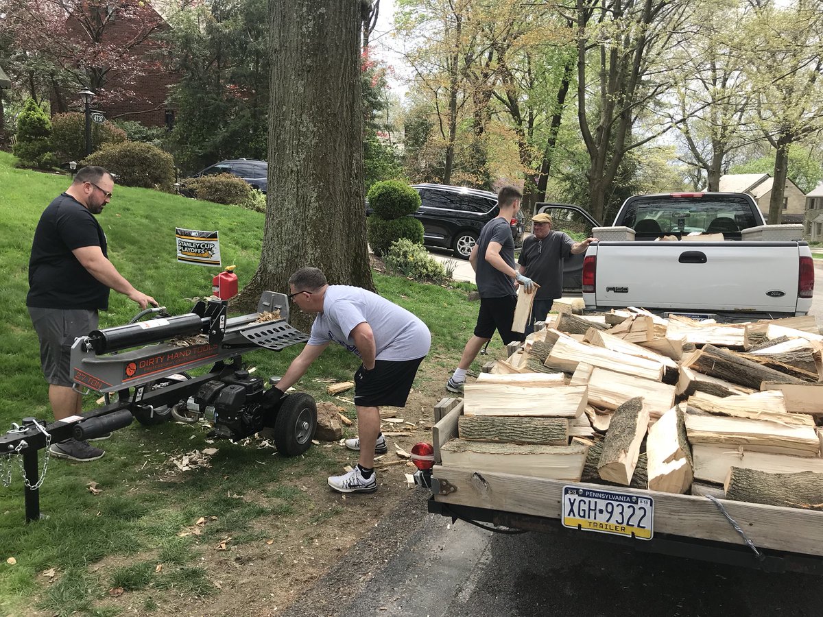 PE_BHS's tweet photo. Community Caring Day! https://t.co/mHTJXtxkPC