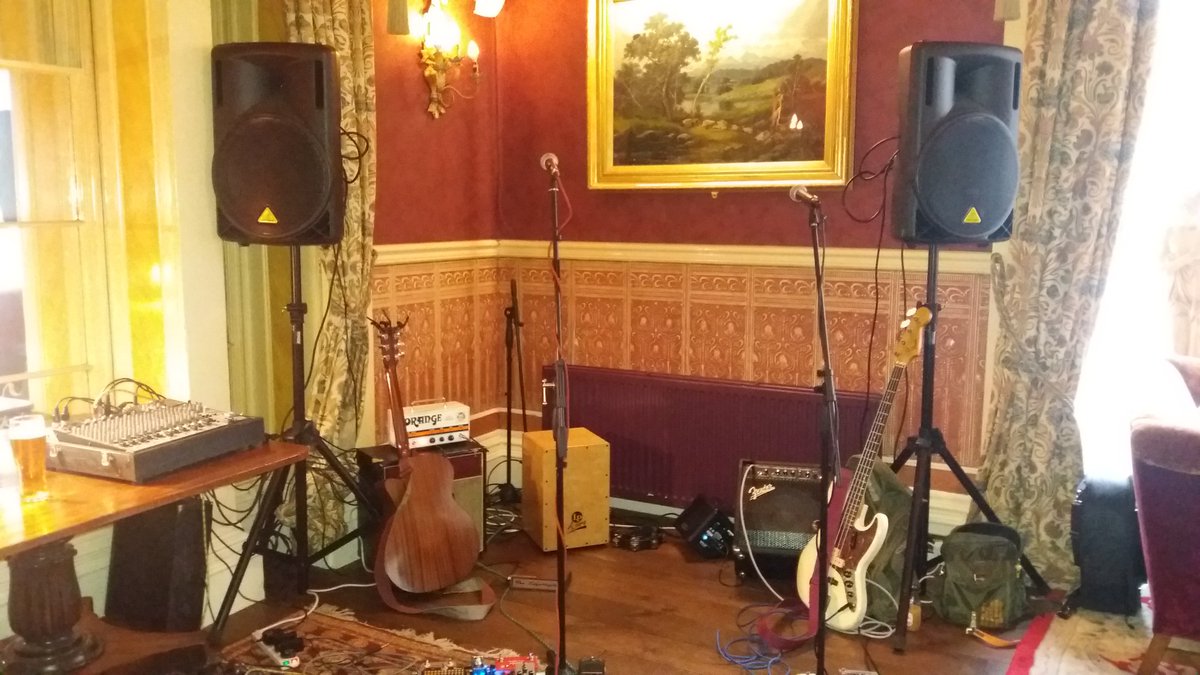 Hanterhir's tweet image. All ready for a stripped down acoustic set at the Penventon hotel in Redruth. Lets get it on!! @penventon @MoovanMusic #Cornwall #CornishMusic #cornishlanguage