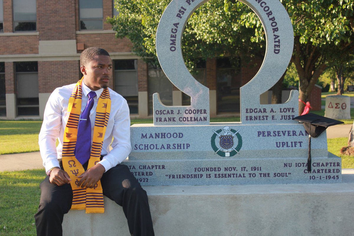 RedellG7's tweet photo. Still Hasn’t Hit Me Yet... 🤷🏾‍♂️ 
1 Day Left 🎉📚🎓
It’s All Because Of God ✊🏾
#WileyCollege #ILoveMyHBCU https://t.co/1Iou5F9QPh