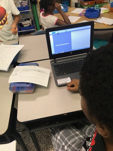 LenardITC's tweet photo. Super creative way for students to practice TestNav tools &amp; navigation during small group learning stations today! #SOLready @MrsWest3rd @RPS_Schools @RVAITRTs #FisherFlamingos https://t.co/nIXRyGanGK