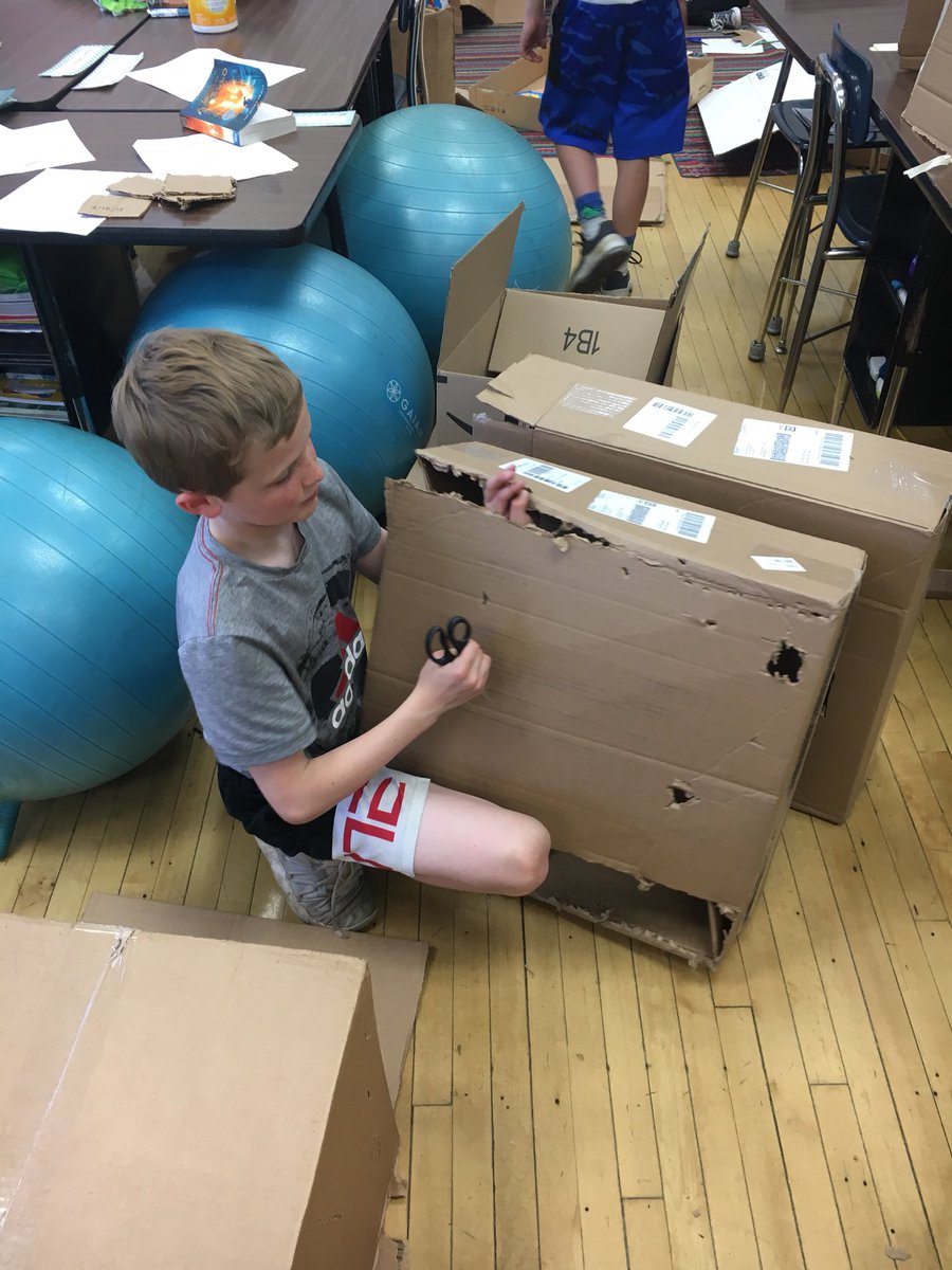 petersen4th's tweet photo. Models are taking shape! #102GDD18 #GDD18 #ogdenavenuepanthers https://t.co/Dh5gSUOO6v