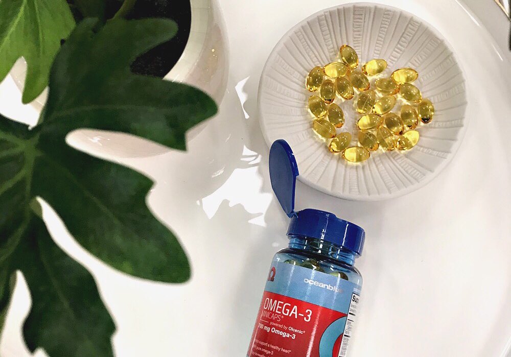 OceanBlueOmega's tweet photo. TGIF! 🎊 Did you know? Oceanblue’s Omega-3 Minicaps are 88% pure omega-3 in small, easy-to-swallow softgels … Each Minicap contains 3.5 times more omega-3 than standard krill oil products. #Oceanblue #OceanblueOmega #Omega3 #FattyAcids #Supplement #Minicaps #Softgel #FishOil https://t.co/4hy0dD5uDb