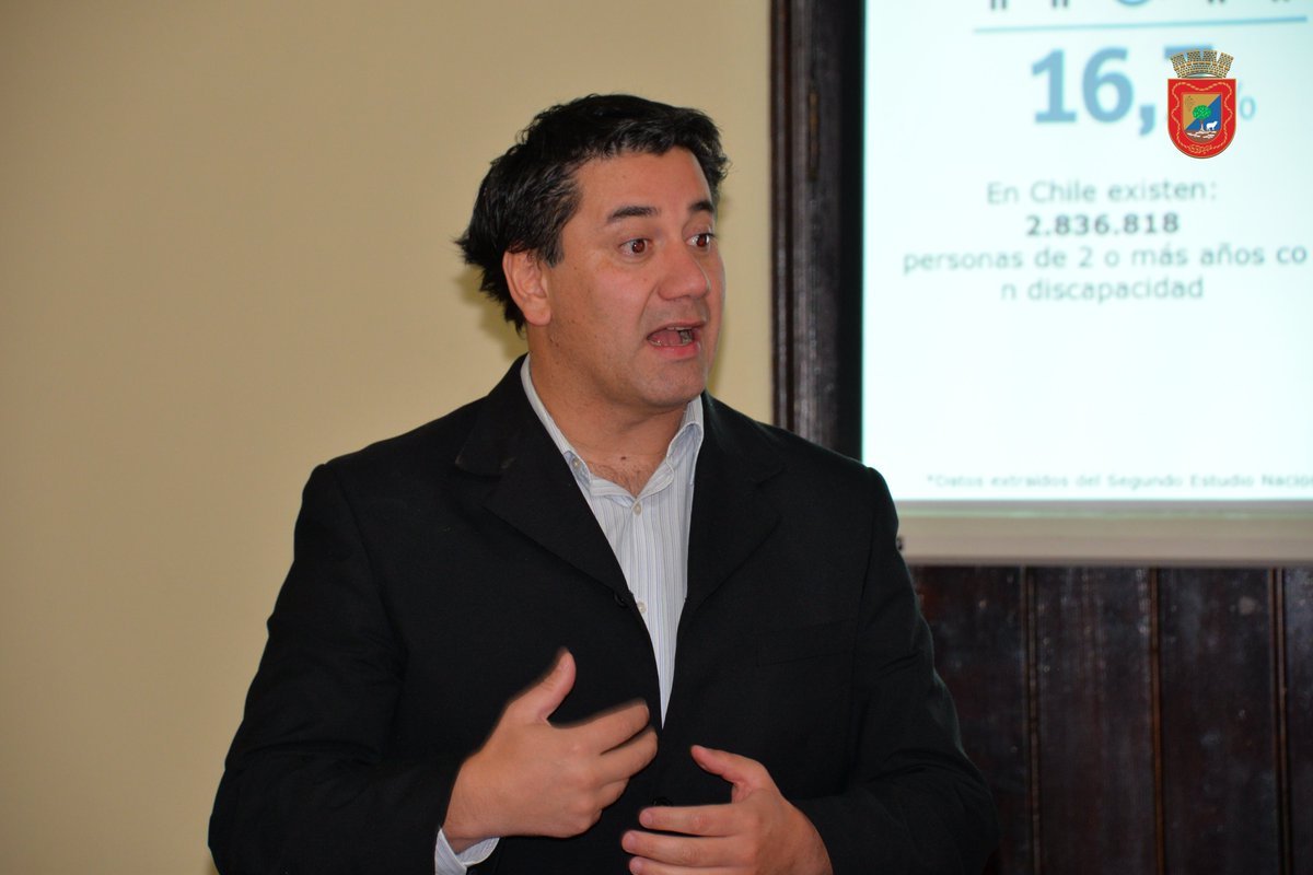muniperalillo's tweet photo. Director de @SenadisOHiggins Alejandro Pérez Oporto realizo una charla a funcionarios Municipales en el marco de la nueva Ley de Inclución Laboral a Discapacitados. En la ocasión también se abordo el tema de la creación de la Oficina de Discapacidad en nuestra Comuna. https://t.co/3VBgqgz2le