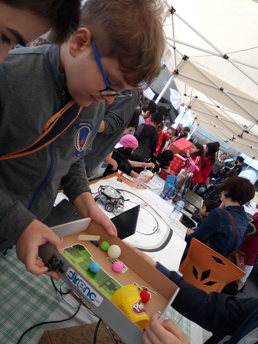 19 Mayıs Harezmi Bakırköy Makers'taydi.
📀💻🎮
<a href="/harezmimodeli/">Harezmi Eğitim Modeli</a> 
<a href="/bakirkoymakers/">Bakırköy Makers</a>