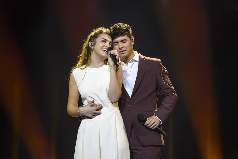 eurovision_tve's tweet photo. La puesta en escena de @Amaia_ot2017 y @Alfred_ot2017 es elegante, donde brilla la magia entre ellos. Te contamos cómo ha ido el primer ensayo #AmaiaAlfredEnsaiayo1 
👇👇👇👇👇👇
https://t.co/dOPTSr09ZB https://t.co/ZsoDrun7RK