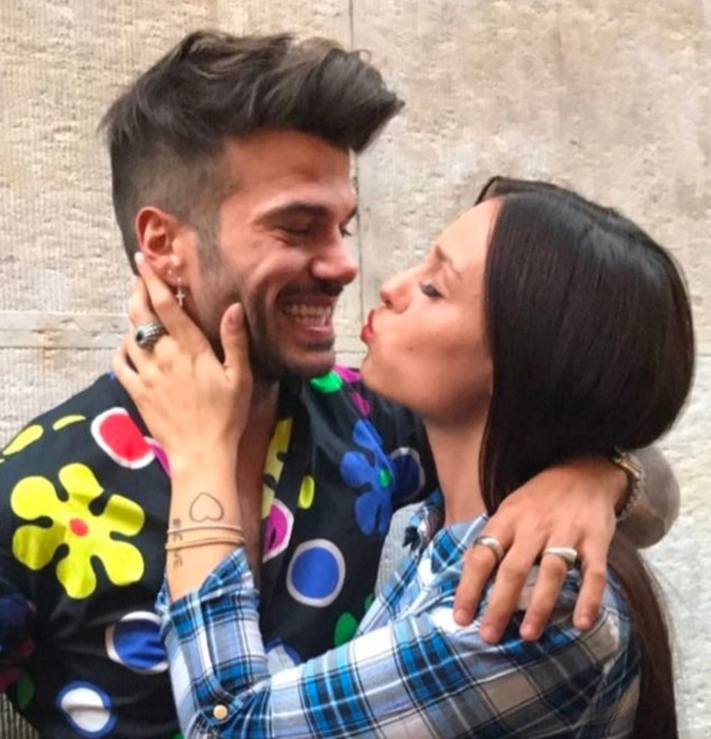 _mariells's tweet photo. TEMA:
"Chi vorresti essere nella vita?"

SVOLGIMENTO:

#clario https://t.co/8DTZgYASKw