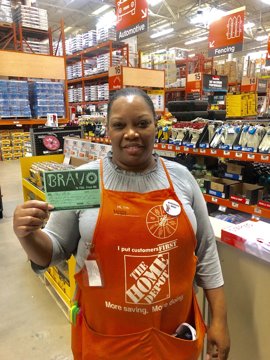 UnknownCos0552's tweet image. Mary, our newest member at pro, went out and got us our newest customer to pro. Over 100K in under 30 days. Making it happen. @gullatt_hd @AkinsMel                 Thank You so much Mary.