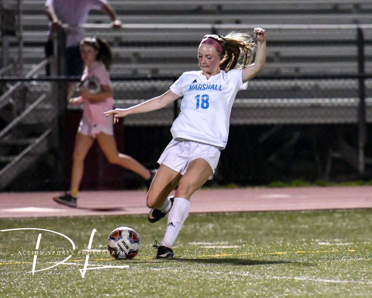 On Senior night - <a href="/GCMsports1/">Marshall HS Athletics</a> honors @CorinnePT8 <a href="/haley_t13/">Haley</a> <a href="/_rachel_mcfaul/">Rachel McFaul</a> <a href="/sofiadev49/">Sofia Devin</a> @avabir99 <a href="/Elena_L19/">elena Arah</a>. <a href="/PeytonEmory18/">Peyton Emory</a> scores late in the 2nd half to tie the game 1-1. <a href="/GsocMarshall/">Marshall Girls Soccer</a> takes the loss in OT to Edison 2-1.