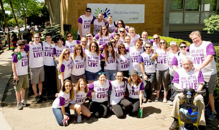 francoisgratton's tweet photo. My teammates at TELUS rock! After donating one million hours in 2017, they're back at it again for 2018: https://t.co/kyvAiNgN3Z https://t.co/UQCfGh87dr