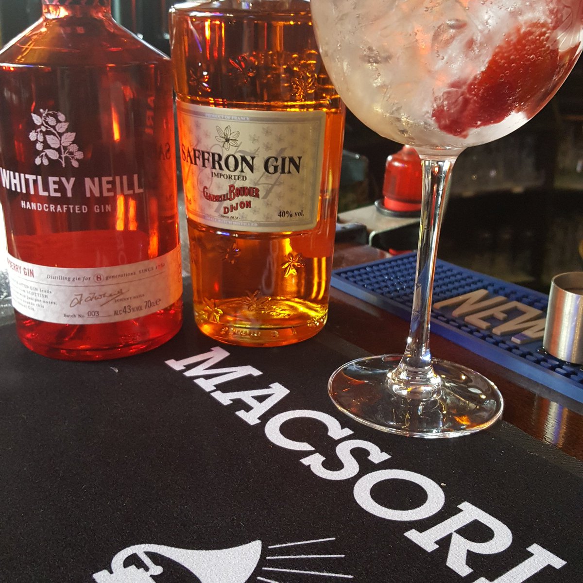 Start your bank holiday weekend with one of our new gins. @WhitleyNeill raspberry and <a href="/GabrielBoudier/">Gabriel Boudier</a> saffron gin just in time for summer. #music #drink #food #gin #macsorleysmusicbarglasgow #macsorleys #glasgow #ginoclock #maybankholiday