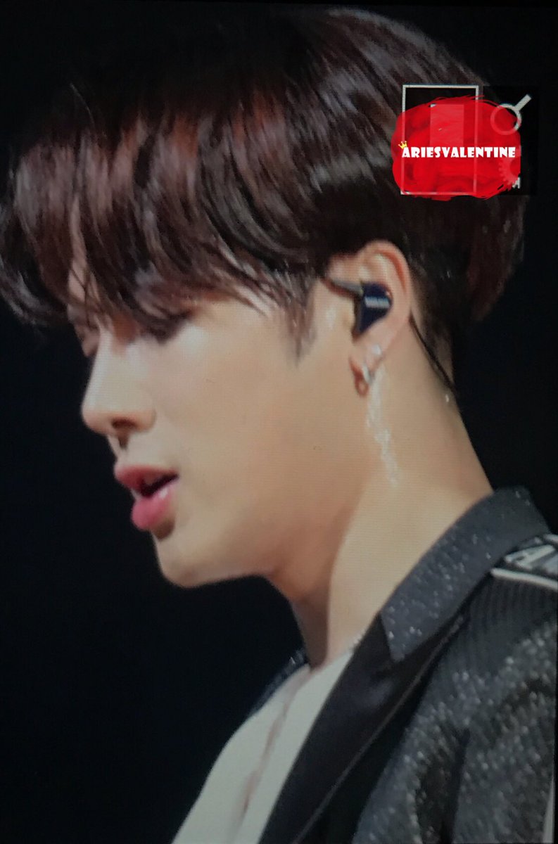 Valentine_852's tweet photo. 180504 Eyes On You D-1
You’re My Energy❣️
오늘도 수고했어요 스니🍬
#잭슨 #JacksonWang #Jackson #王嘉尔 #TheGeneration2 #Papillion #OKAY #DawnOfUs https://t.co/Mu9z2KpnAz