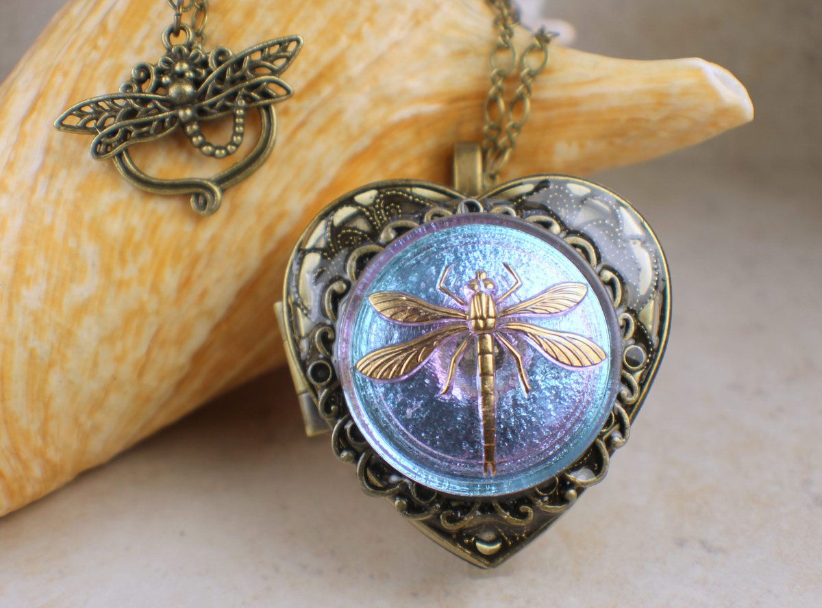 charsfavorite's tweet image. Blue Czech Glass Dragonfly Music Box Locket seethis.co/36WYep/ #photolocket #charsfavoritethings #musicbox #photo #etsy  #etsyshop  #giftsforanyoccasion