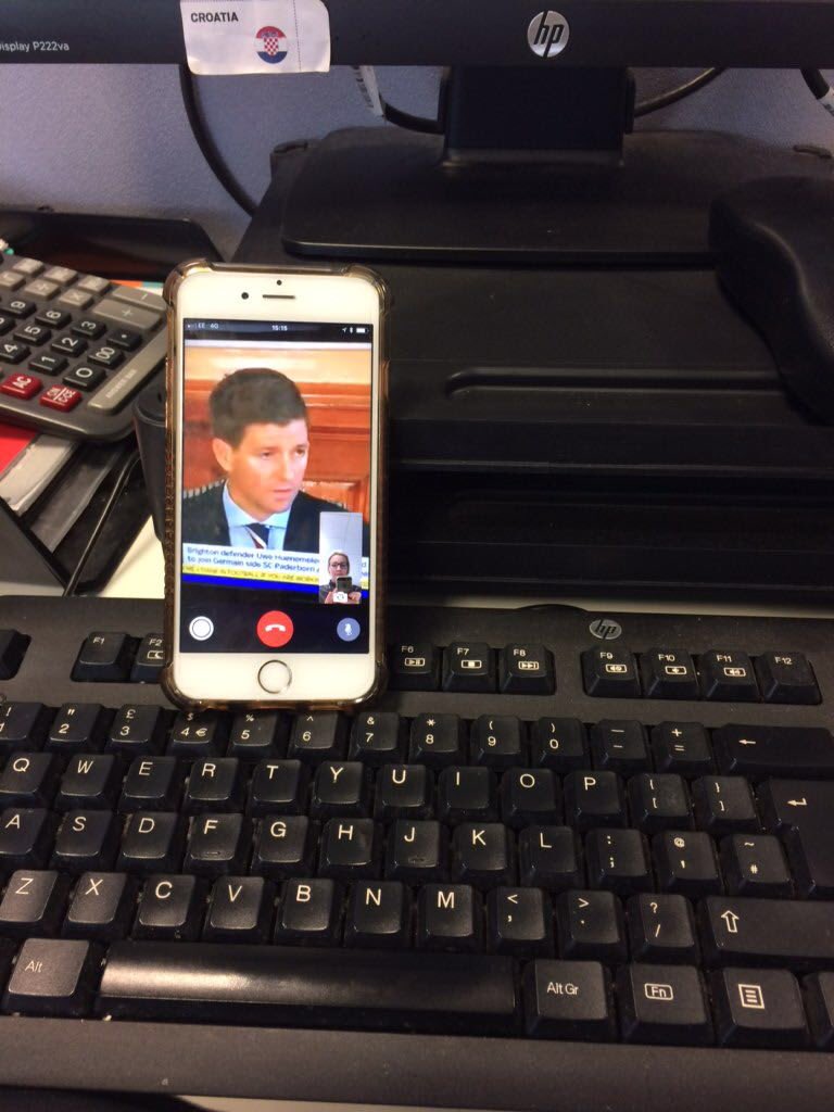 Vik_Mc's tweet photo. Thank heavens for FaceTime  #WelcomeGerrard oh happy day 🤗 #bringiton https://t.co/edt3fjSc6h