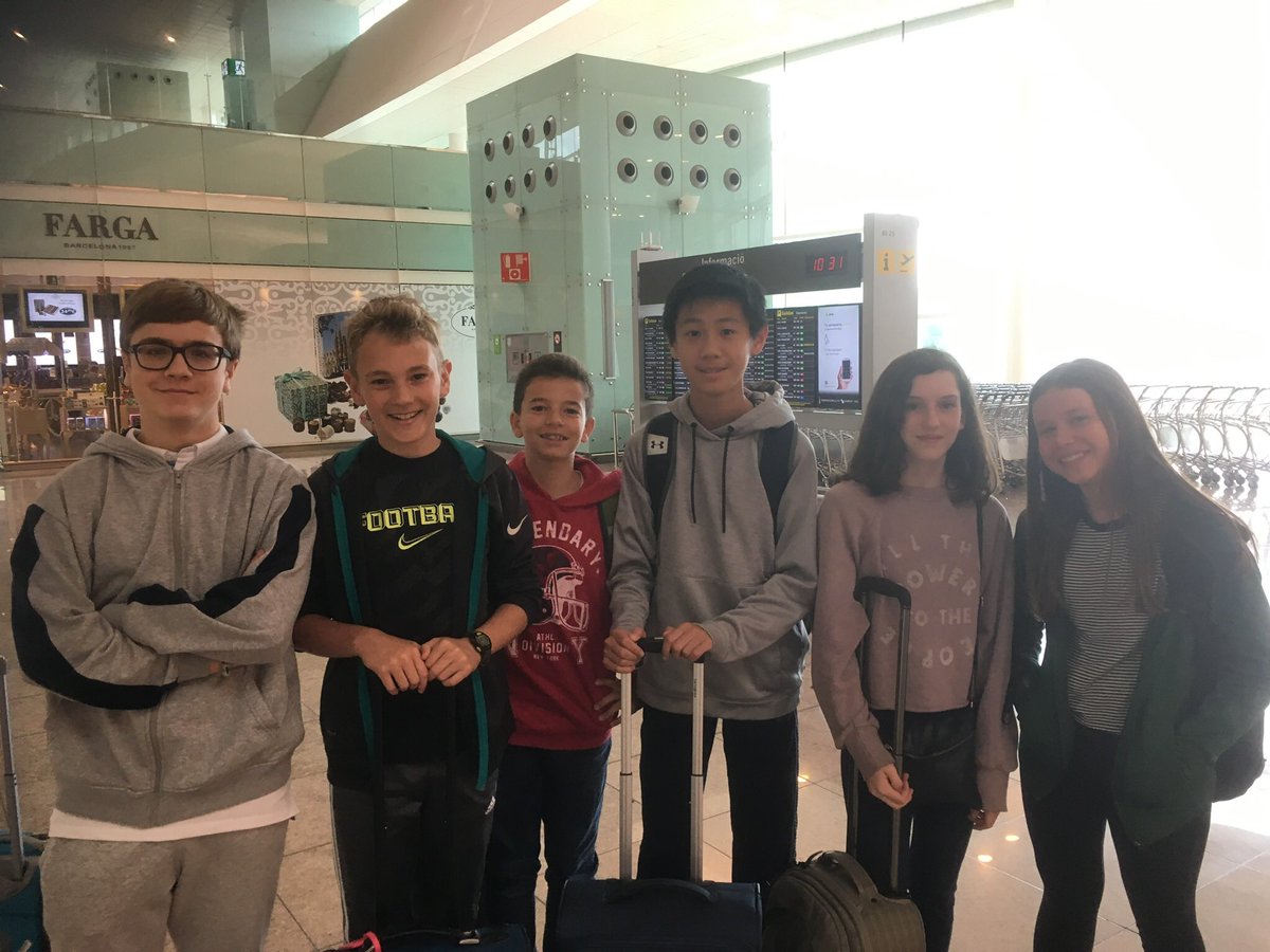 freyk_math's tweet image. The Middle School Math team is ready to go. ISMTF competition in Amsterdam this weekend! Go Lynx! @ASBschool