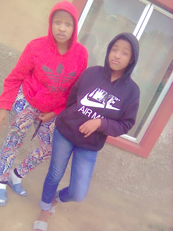 Amanda06862382's tweet photo. Ngshuthe no siswam phl 2dai lapho kubandan ker la https://t.co/Pun89vJhkk