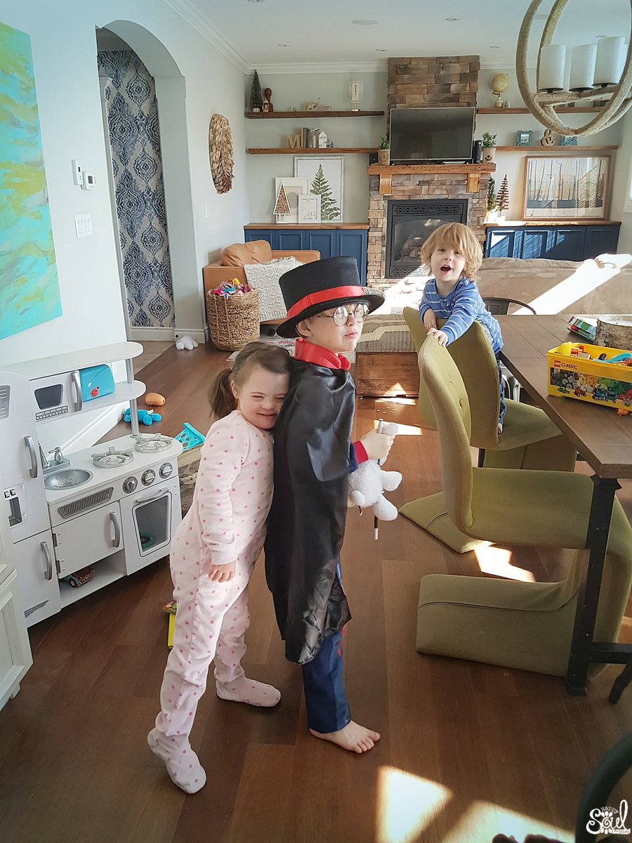 happysoulproj's tweet photo. He just told her, his "trick" is a "magical toot!".
She hugged him & said, "That's cool."
#soNOTcool
#meanwhilethebabyischeeringthetootingon
#lifewiththree
#Jesustakethewheel
#mommahood
@Todaysparent /@TheEllenShow https://t.co/Zmg7VgJ7ds
