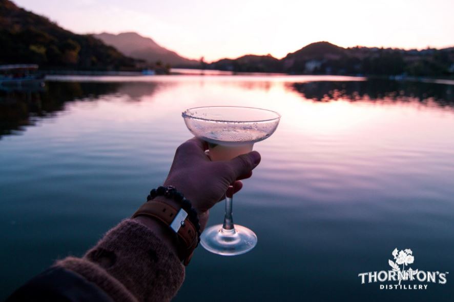 ThorntonsDistil's tweet photo. Cheers to the long weekend! 🙌🍸🍹

Why not try Thornton's Potato Vodka this bank holiday weekend. 

#ThorntonsDistillery #PotatoVodka #Cocktails #Drinks #Friday #Friyay #WeekendIsHere #BankHoliday #WeekendDrinks #FridayDrinks #FunTimes https://t.co/yxgCRvN6Us