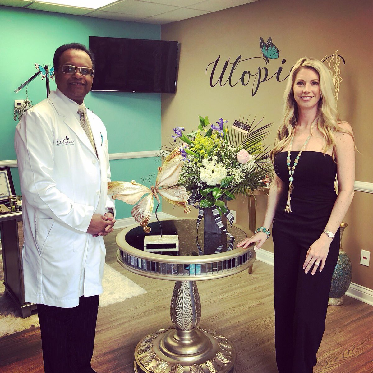 1776Bank's tweet photo. Show some #LocalLove for Utopia Wellness MediSpa! And congrats on your @GOchamber ribbon cutting! #SmallBizWeek2018 #1776revolution #DaviessCountyKY https://t.co/UOTCKJ8T3V
