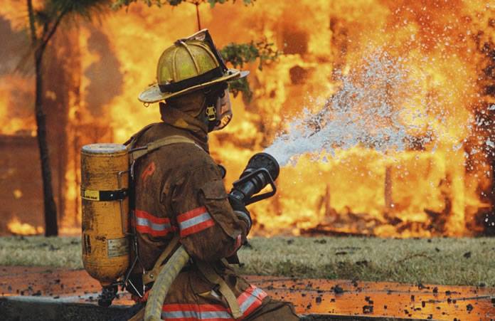 Salesmsk2's tweet photo. ►04 DE MAYO, DÍA INTERNACIONAL DE LOS BOMBEROS◄

El Día Internacional de los Bomberos (IFFD) se conmemora el 4 de mayo. Fue instituido después de una propuesta enviada por correo electrónico a todo el mundo el 4 de enero de 1999.
#MayanSky https://t.co/jFynbwf0fI