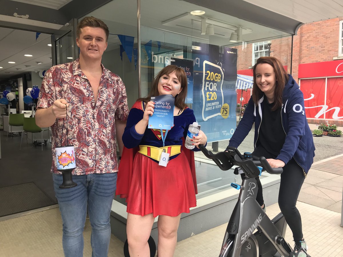 socheshire's tweet image. Well done to the superheroes from @MIDCommsUK #O2Macclesfield who’ve been fundraising for @CFKKEY103 in aid of @TeenageCancer #SuperheroDay