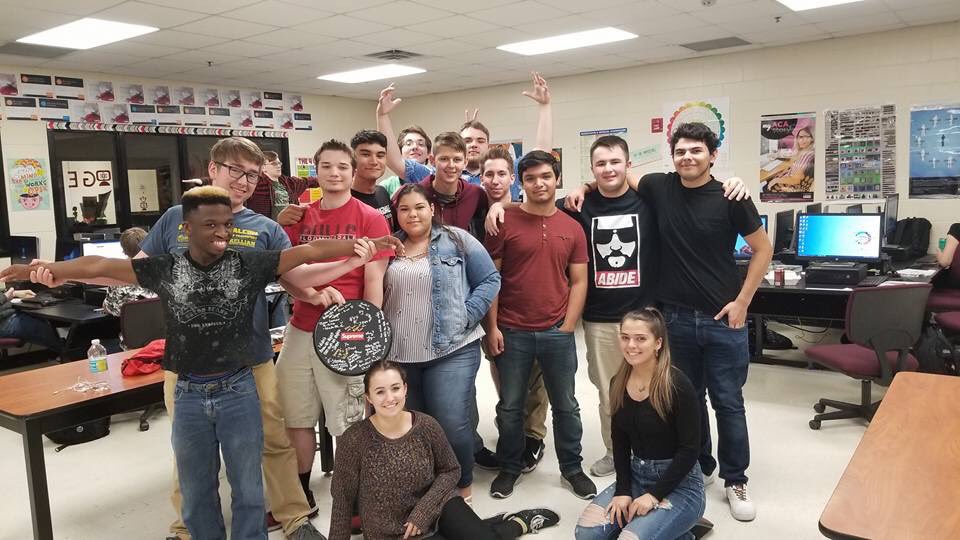 BdaleGenius's tweet photo. Congratulations to our graduating seniors! We will miss you, but we know you’ll go on to do great things! #BullPride https://t.co/wSUvgOS4SP