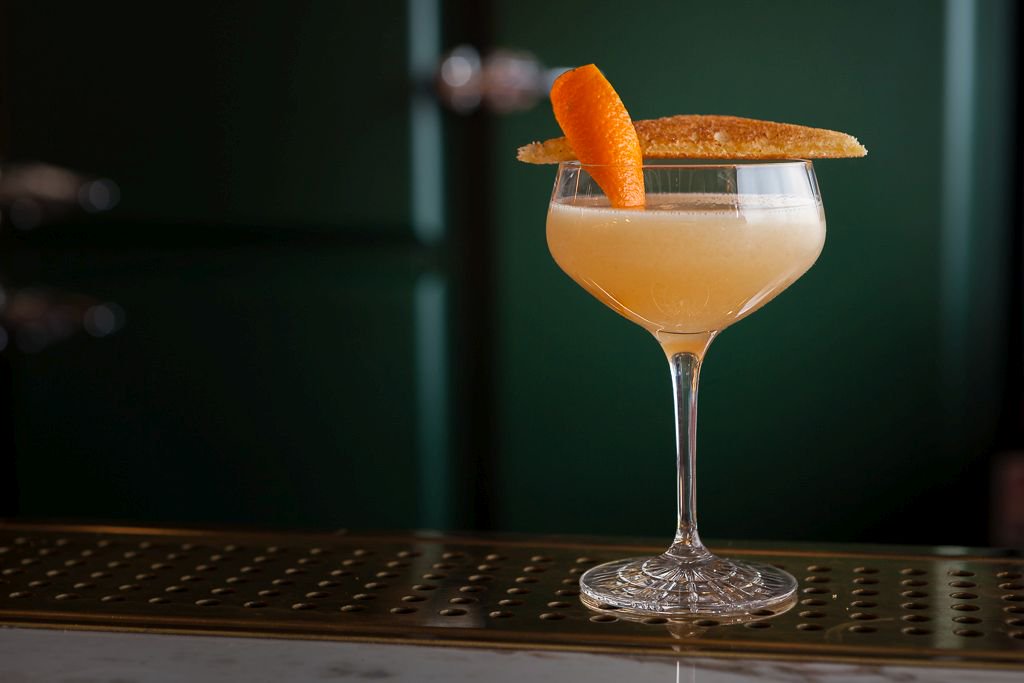 SquareMeal's tweet photo. .@WrightBrosLTD are launching #brunch at their #Battersea branch this weekend, to be available every weekend 11am -2pm + for bank holiday Monday 👍 

Enjoy a seafood themed brunch + a little extra with classic cocktails! 
https://t.co/XDIgYkJdox https://t.co/MQeUvVFfU9